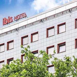 2* מלון Ibis Messe